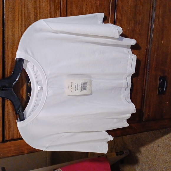 Fabletics Tops - Fabletics Jade s/s Boxy Tee